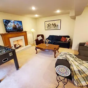  Apartment Quiet And Spacious 2 Bedroom Private Unit
