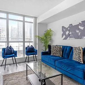  Apartment Modern One Bedroom And Den By Cn Tower